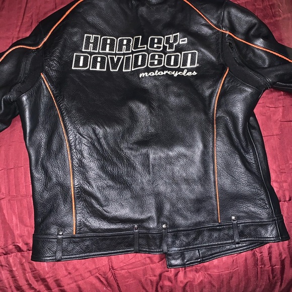 Only wore 1 time ..new condition - Picture 2 of 4